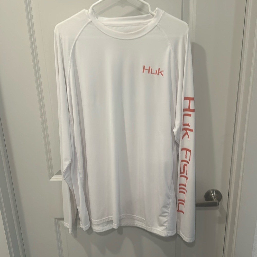 Huk in bright white. Size XXL. Like new